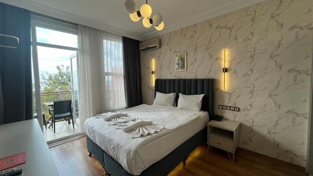 Фото Tulip House Hotel 3*