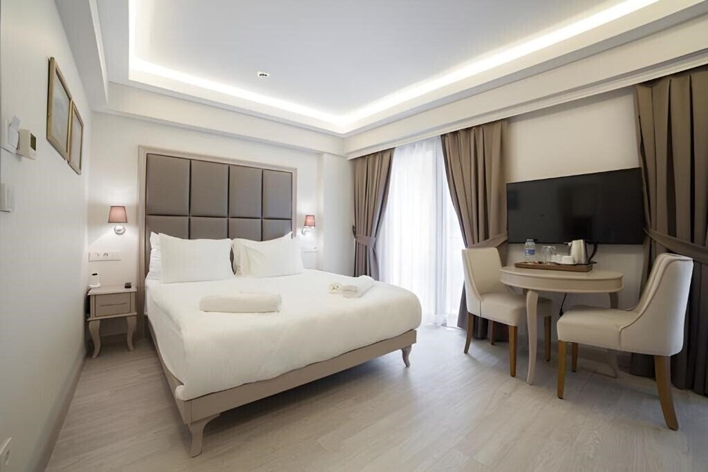 Фото Galata Grace Hotel 3*