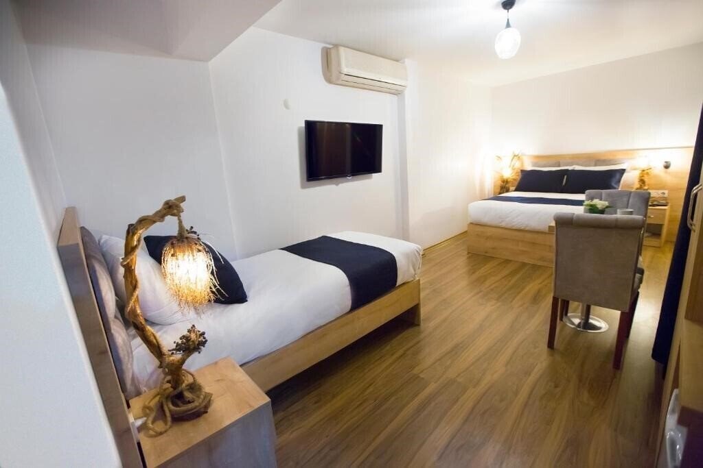 Готель Golden Street Hotel 3*