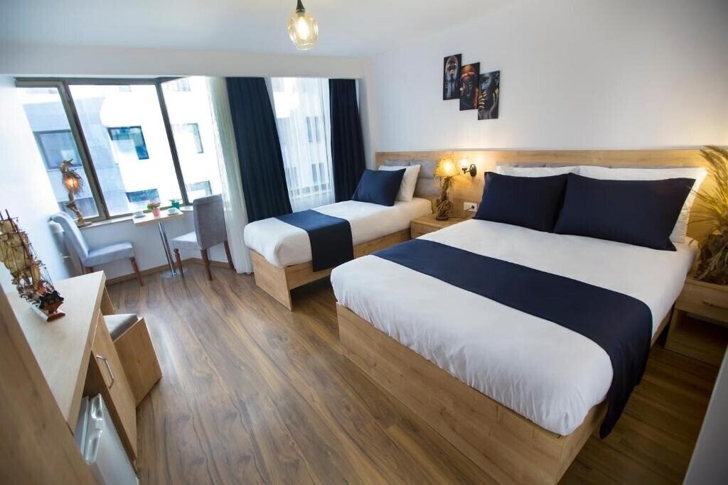 Фото Golden Street Hotel 3*