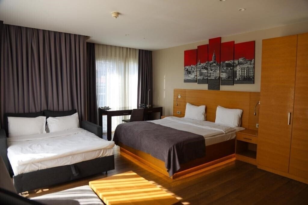 Фото Endless Suites Hotel 3*
