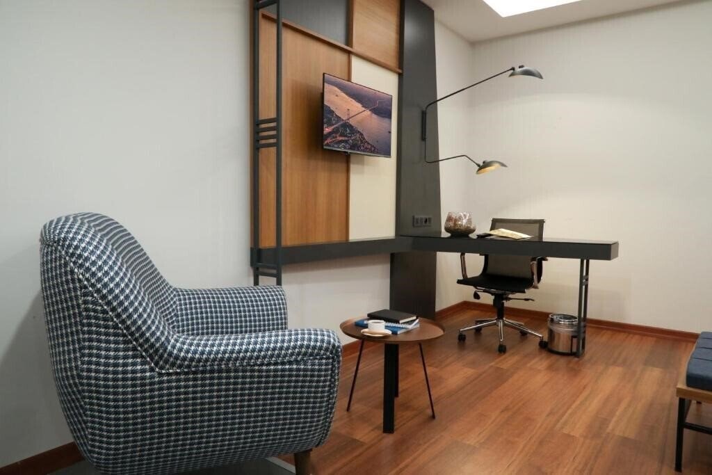 Картинка Expoist Hotel 4*