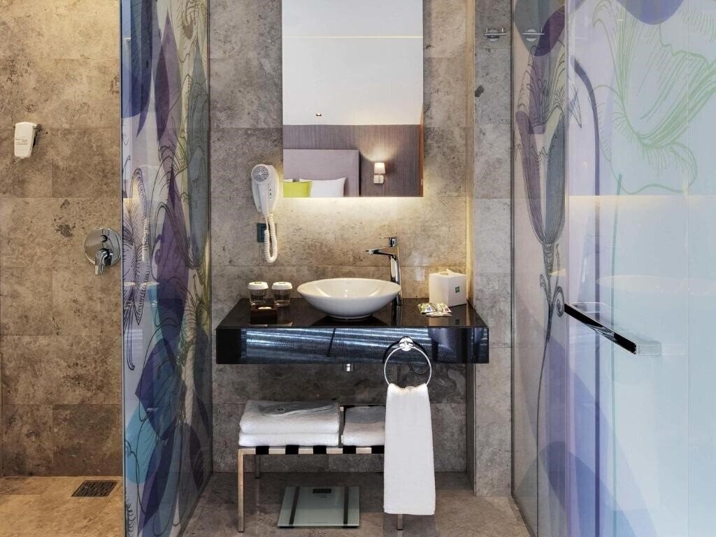 Фотография Ibis Styles Istanbul Atasehir 4*