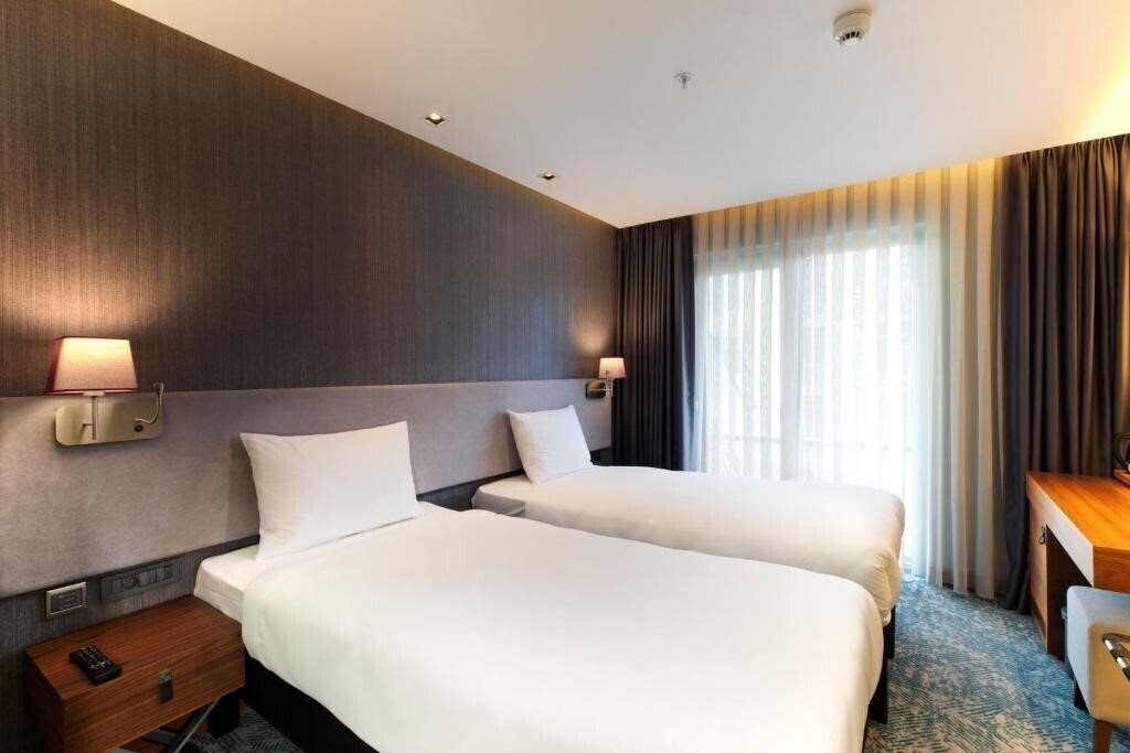 Фотографія Ibis Styles Istanbul Atasehir 4*