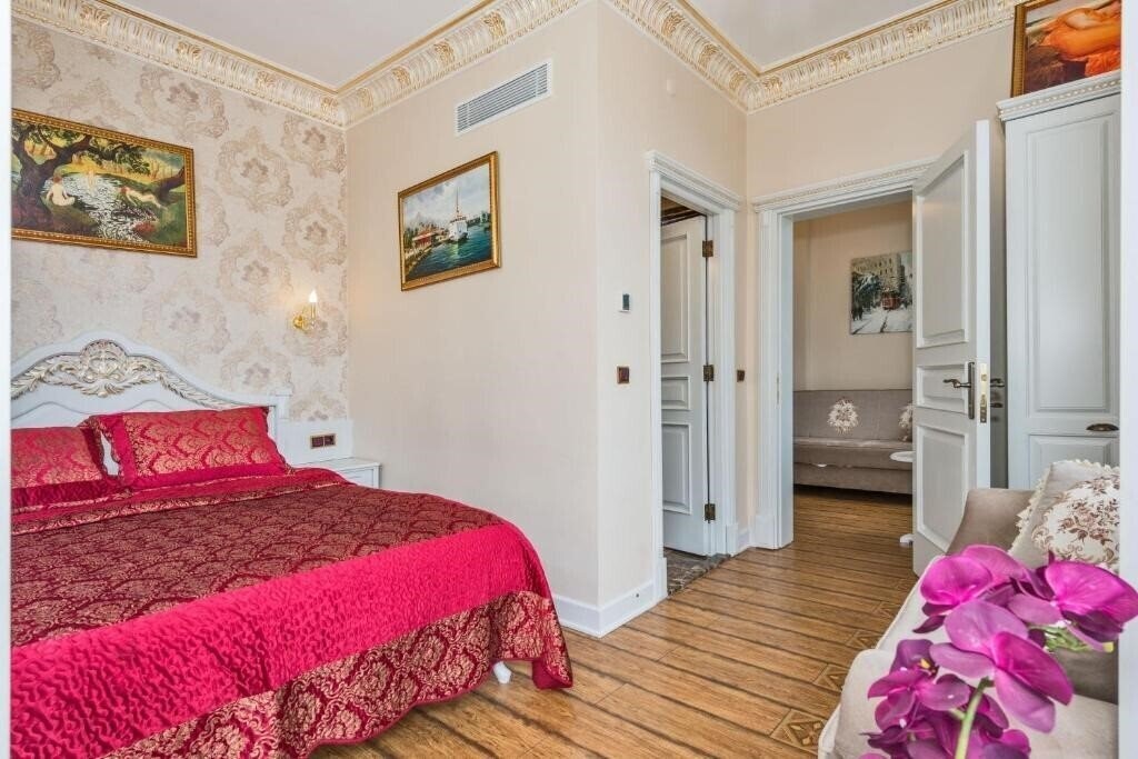 Отель Iq Hotel 3*