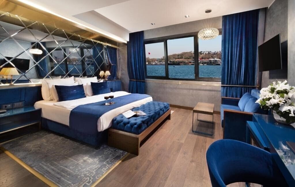 Отель The Wings Hotel Istanbul 4*