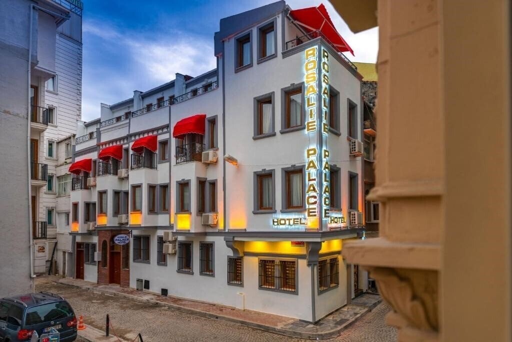 Отель Rosalie Palace 2*