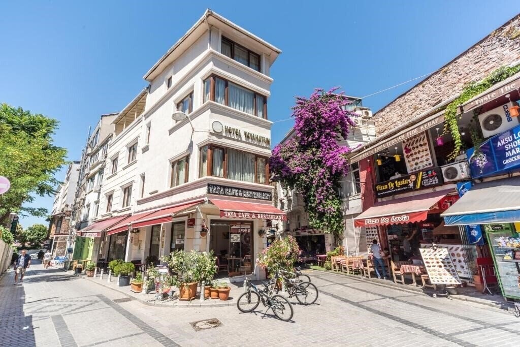 Отель Taya Hatun Hotel 3*
