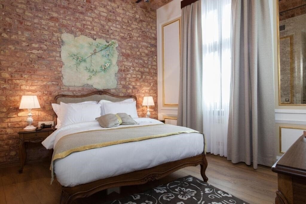 Фото Pera Parma Hotel 4*