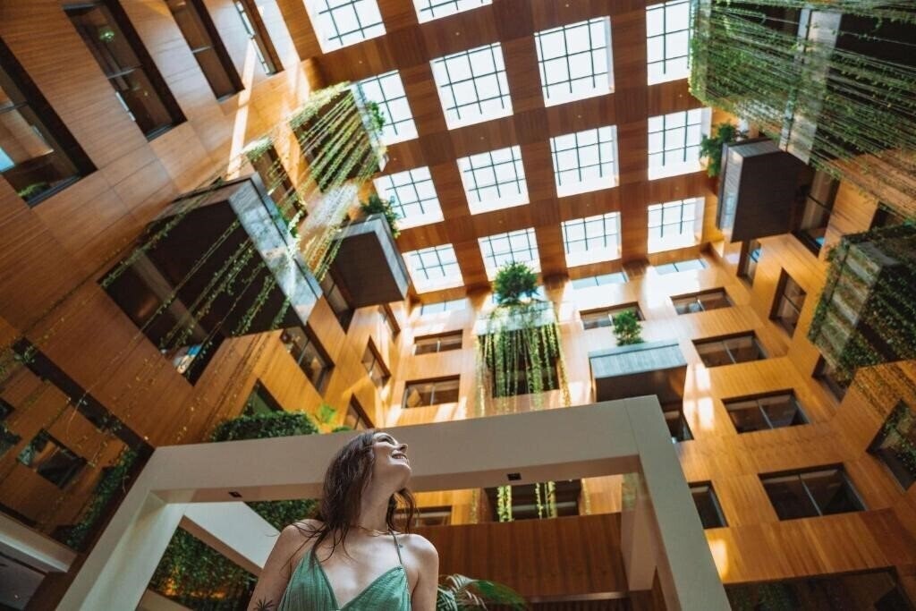 Готель Radisson Blu Hotel & SPA Istanbul Tuzla 5*