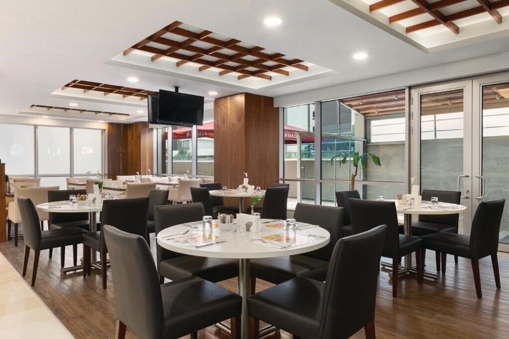 Фото Ramada Encore by Wyndham Istanbul Kartal 5*