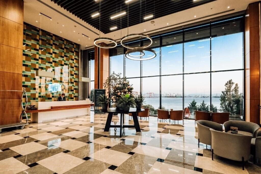Фотография Holiday Inn Istanbul Tuzla Bay 4*