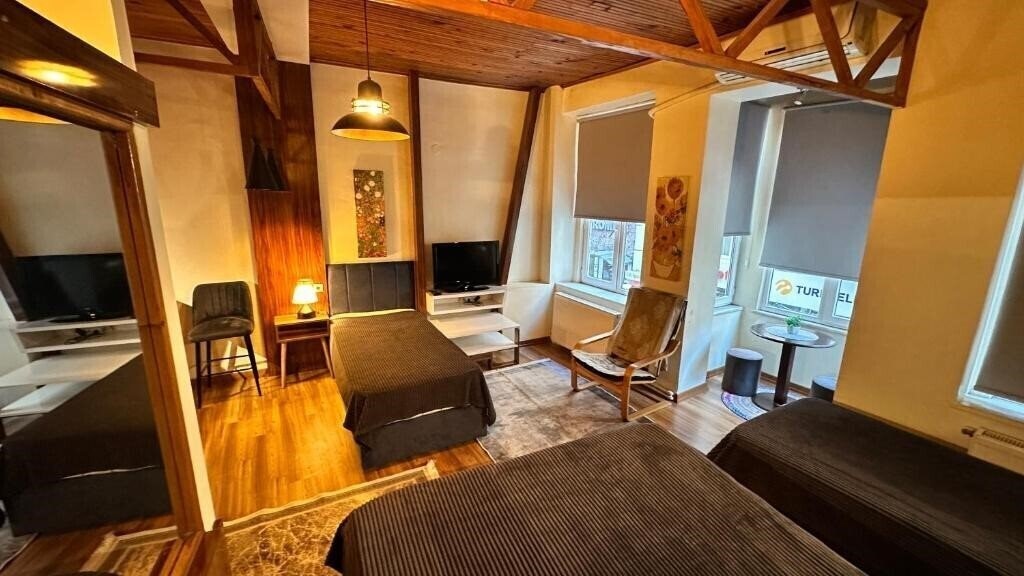 Фотографія New Pera Hotel 3*