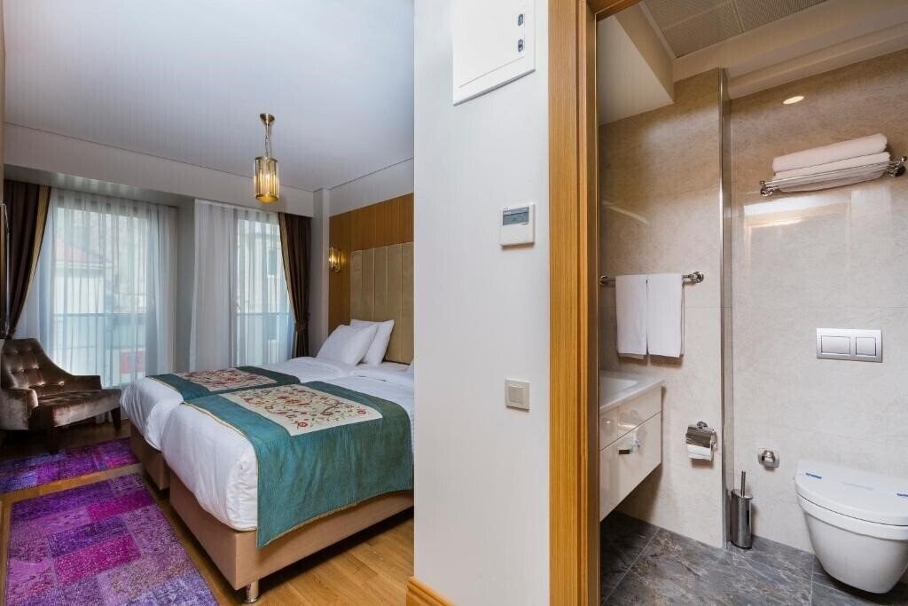Фотография Obelisk Hotel & Suites 3*
