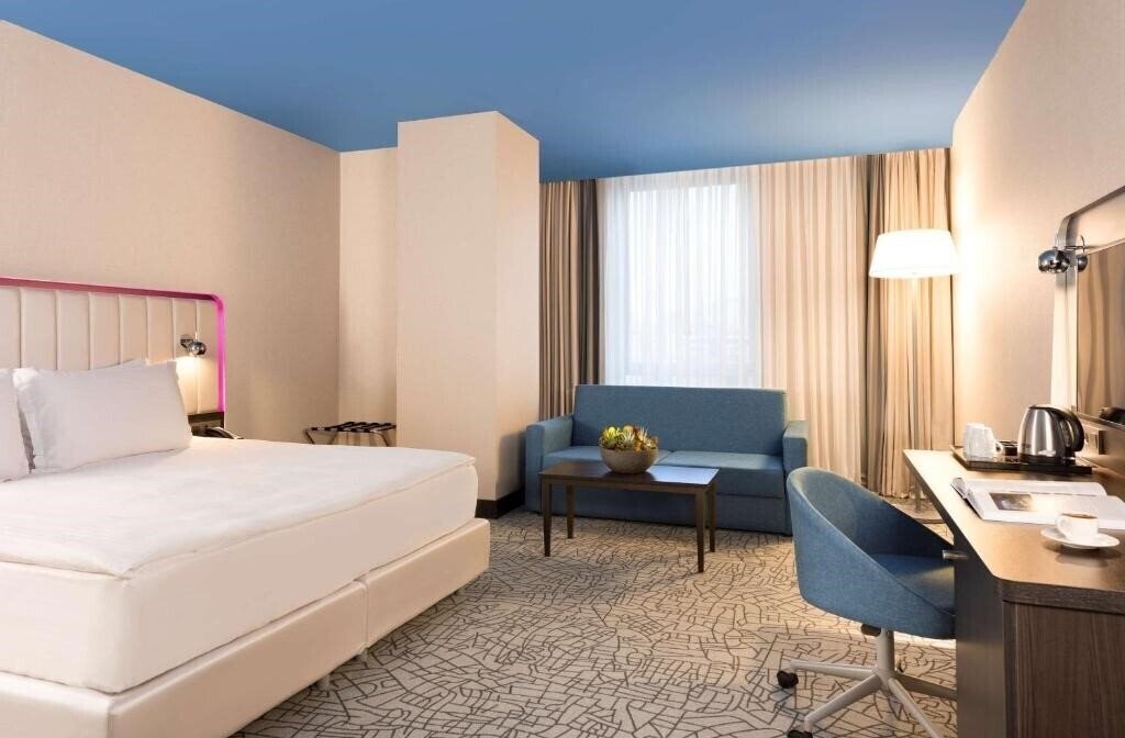 Фото Park Inn By Radisson Istanbul Atasehir 4*
