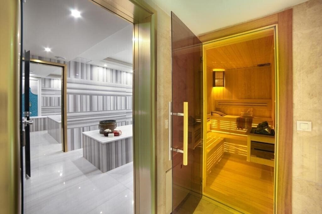 Фотографія Great Fortune Design Hotel 4*