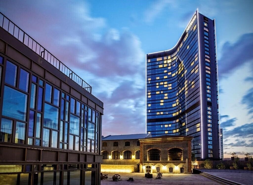 Готель Hilton Istanbul Bomonti Hotel & Conference Center (ex. Hilton Bomonti Hotel, Hilton Istanbul Bomonti Hotel) 5*