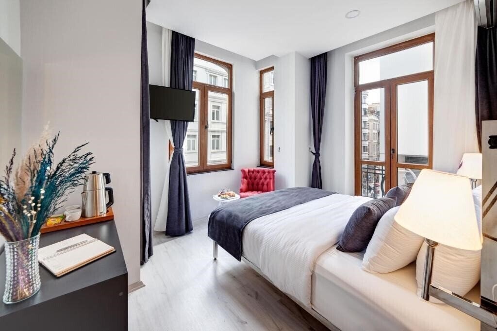 Готель Lime Garden Hotel 3*