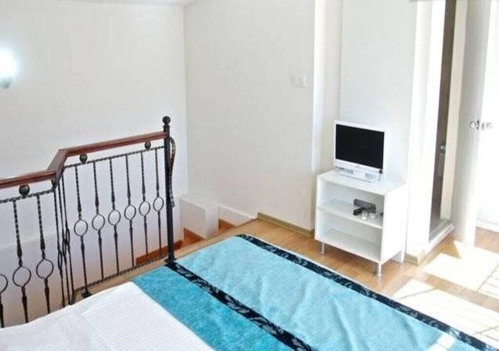 Фотографія Taksim Tulip Residences & Apart Hotel (ex. Bianco Residence & Suites) 3*