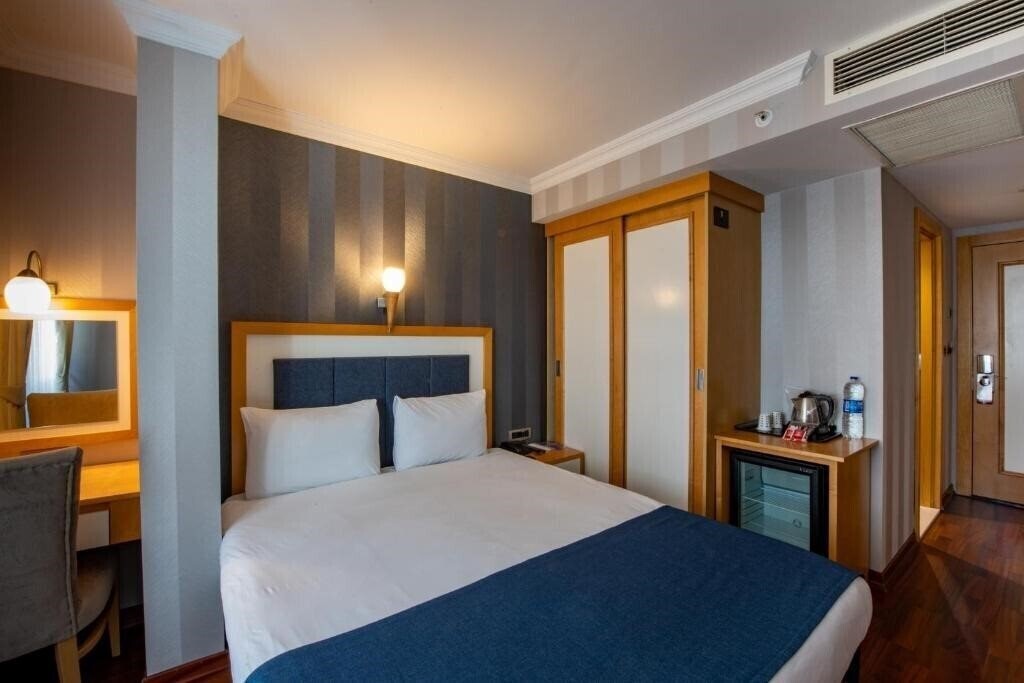 Картинка Nova Plaza Hotel Taksim Square 3*