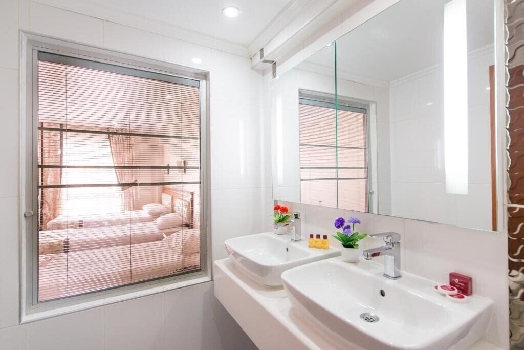 Фотографія Prestige Hotel Old City 3*