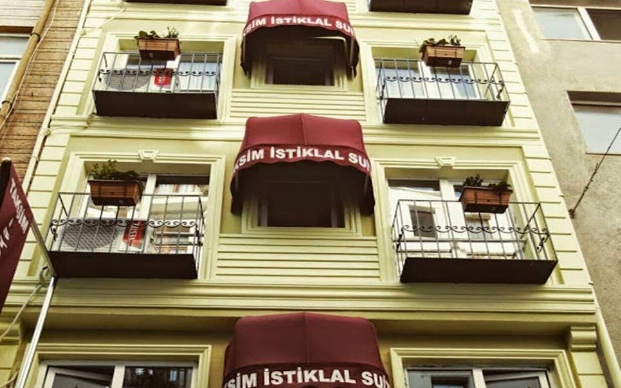 Отель Taksim Istiklal Suites 3*