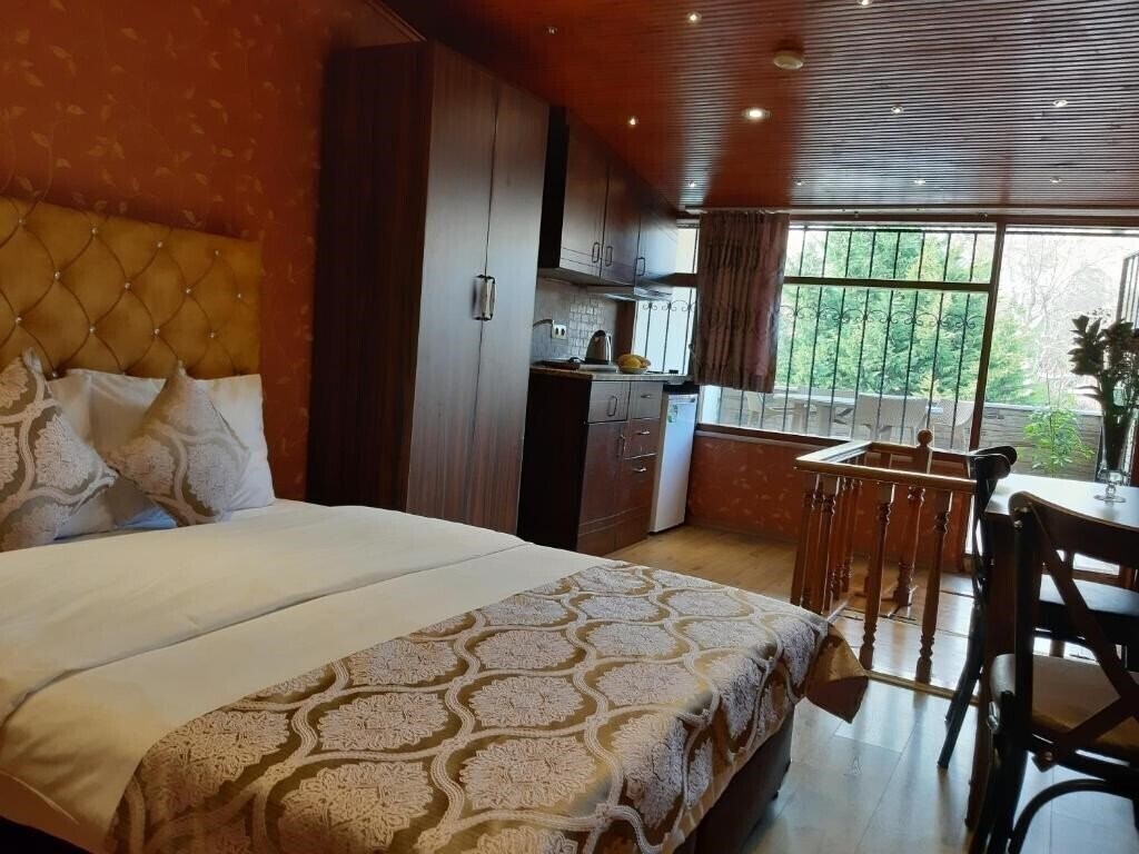 Отель Royal Suites Sultanahmet 3*