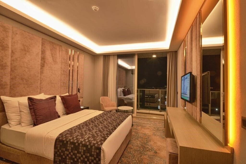 Готель Ottoperla Hotel 4*