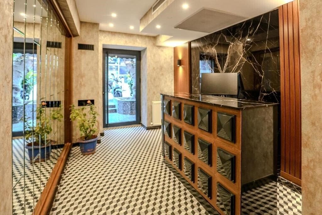 Фото Center Hill Hotel 3*