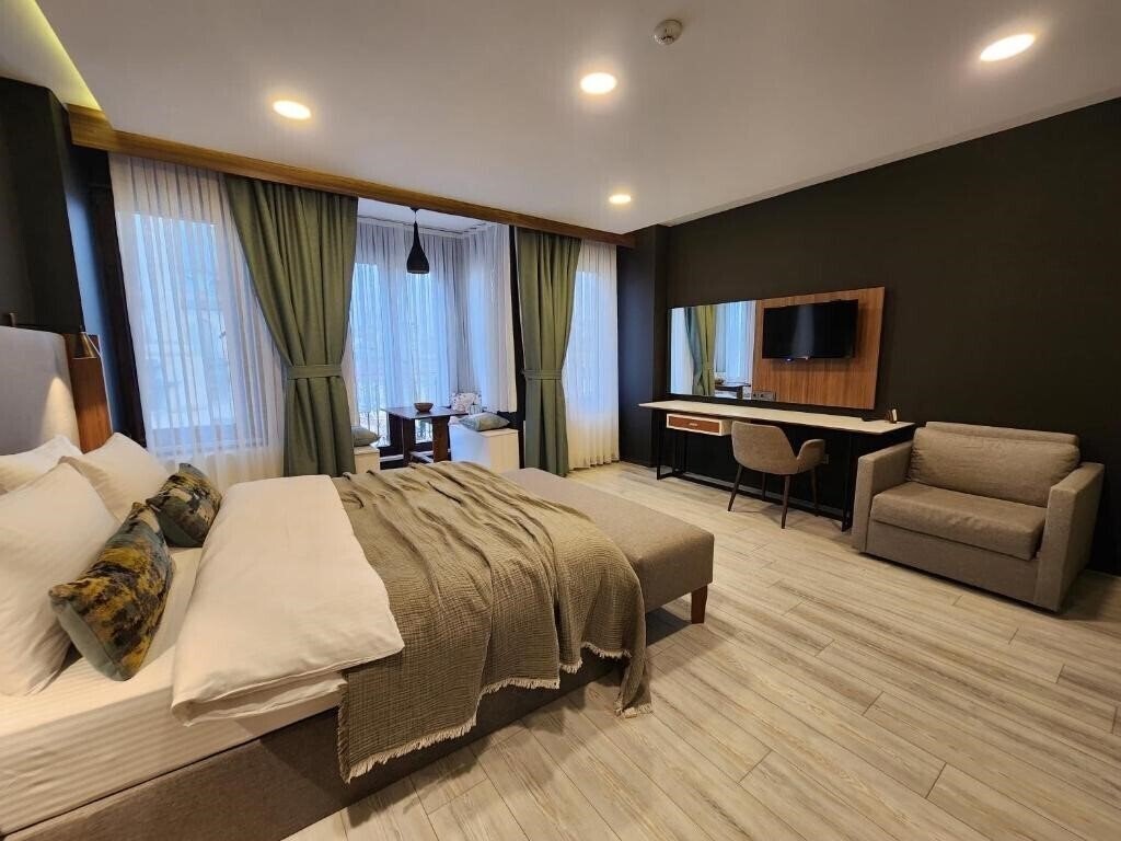 Изображение Taksim Landhouse Hotel 4*