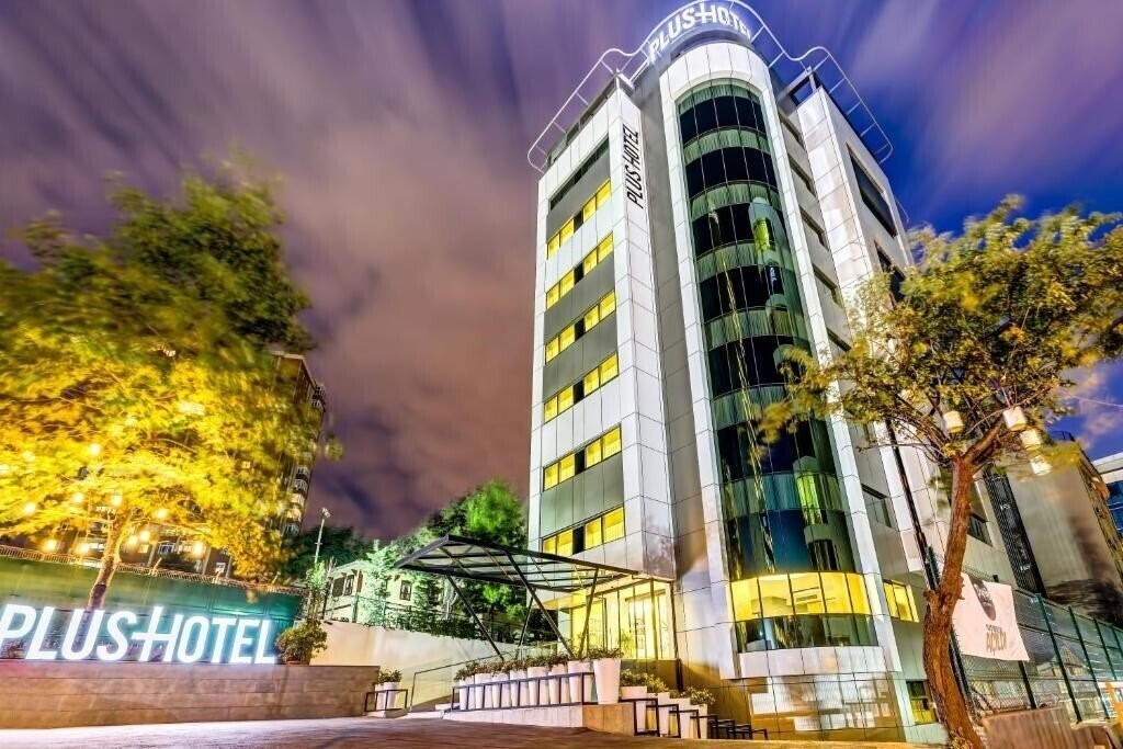 Отель Plus Hotel Bostanci Atasehir 3*