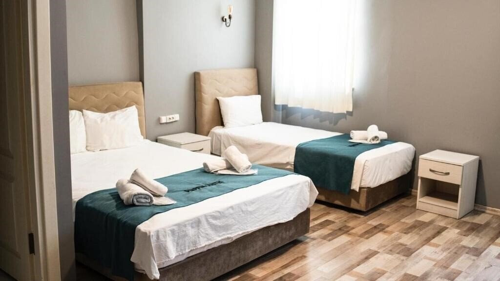 Фото Puffin Hostel 3*