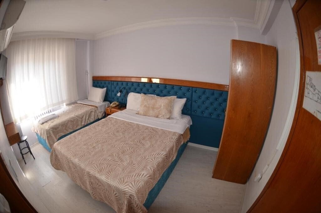 Готель Padova Hotel 4*