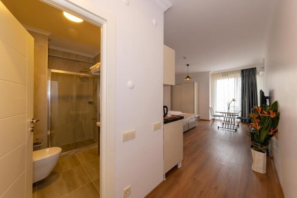 Фото Joy Suites 3*
