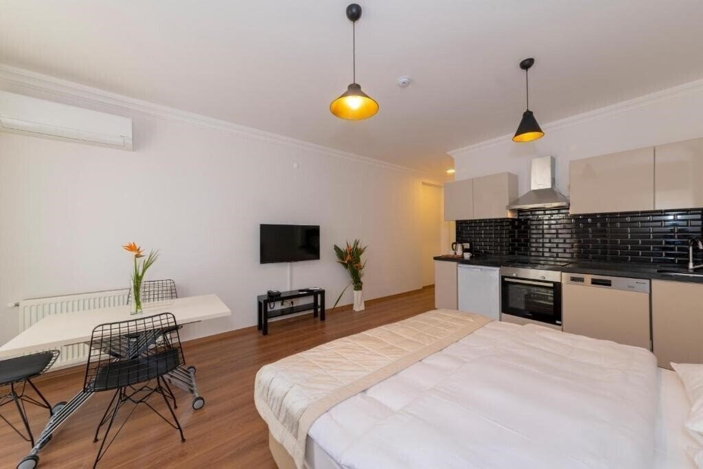 Фотография Joy Suites 3*