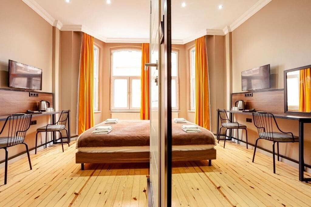 Готель Aram Kerasi Rooms 3*