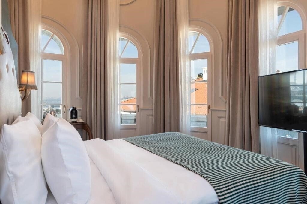 Готель Orientbank Hotel Istanbul Autograph Collection 5*
