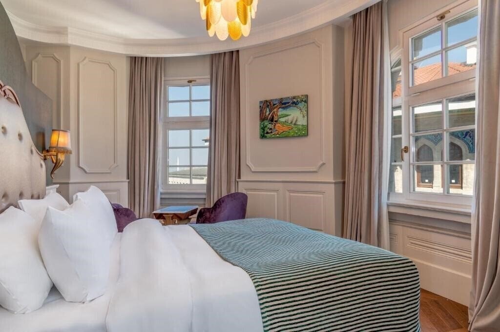 Фотографія Orientbank Hotel Istanbul Autograph Collection 5*