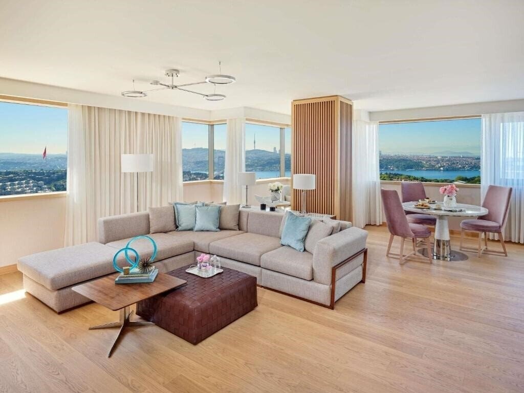 Готель Movenpick Hotel Istanbul Bosphorus 5*