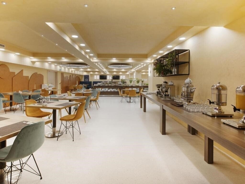 Фотография Mercure Istanbul Bakirkoy (ex. Blue Regency) 4*