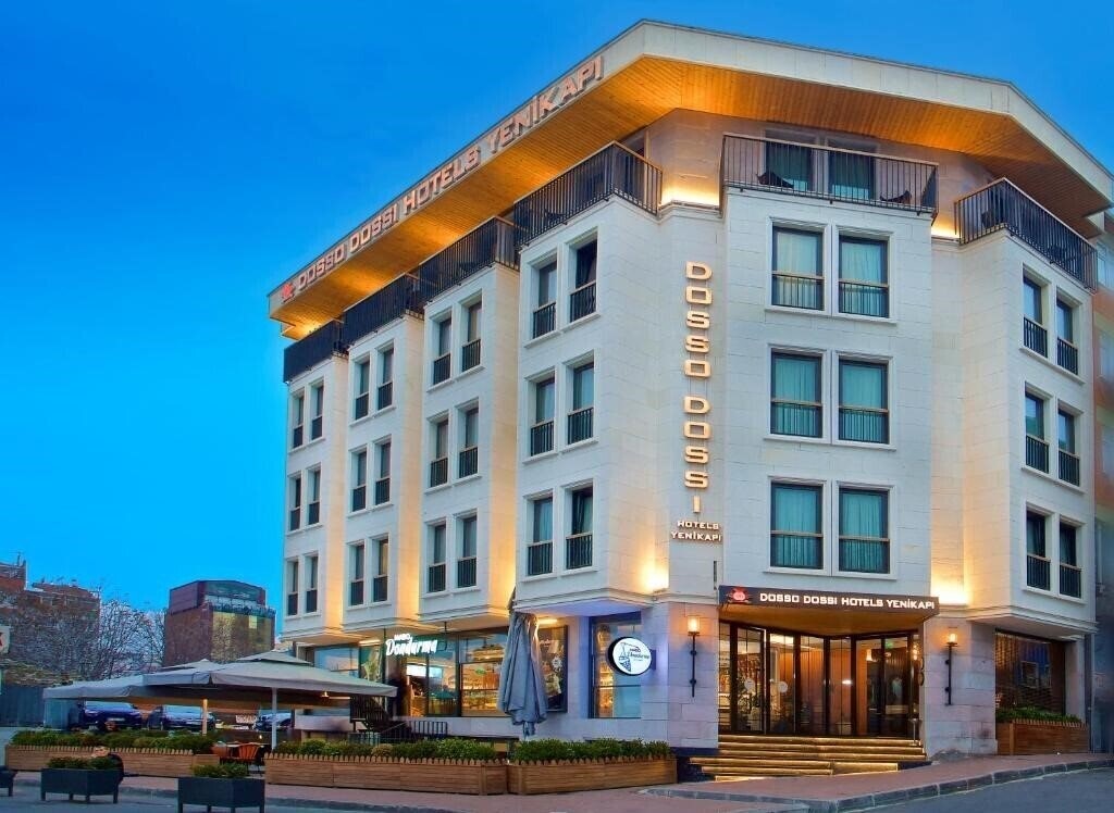 Готель Dosso Dossi Yenikapi 3*