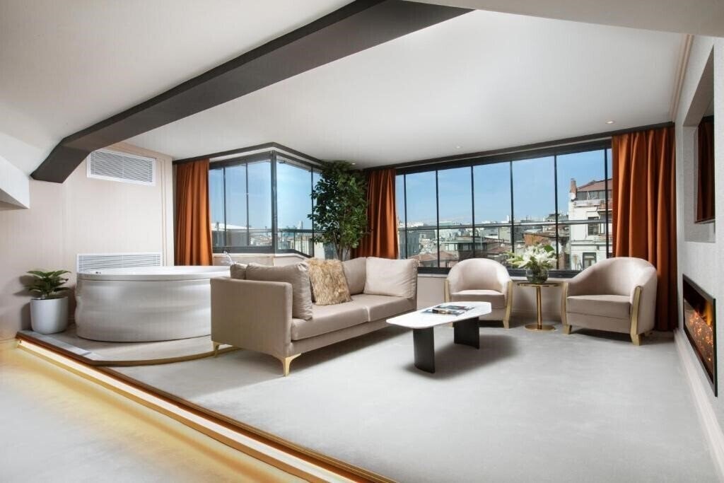 Фото Walton Gardens Pera Hotel 4*