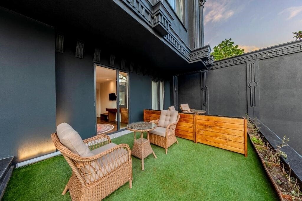 Фотографія Porta Romanos Hotel (ex. City Wall Hotel) 4*