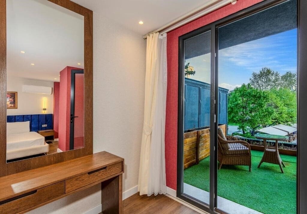 Картинка Porta Romanos Hotel 4*