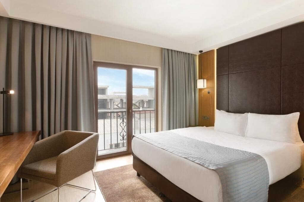 Фото Ramada by Wyndham Istanbul Florya Hotel 4*