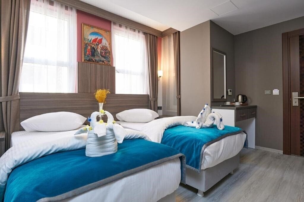 Фото Renzo Hotel 3*