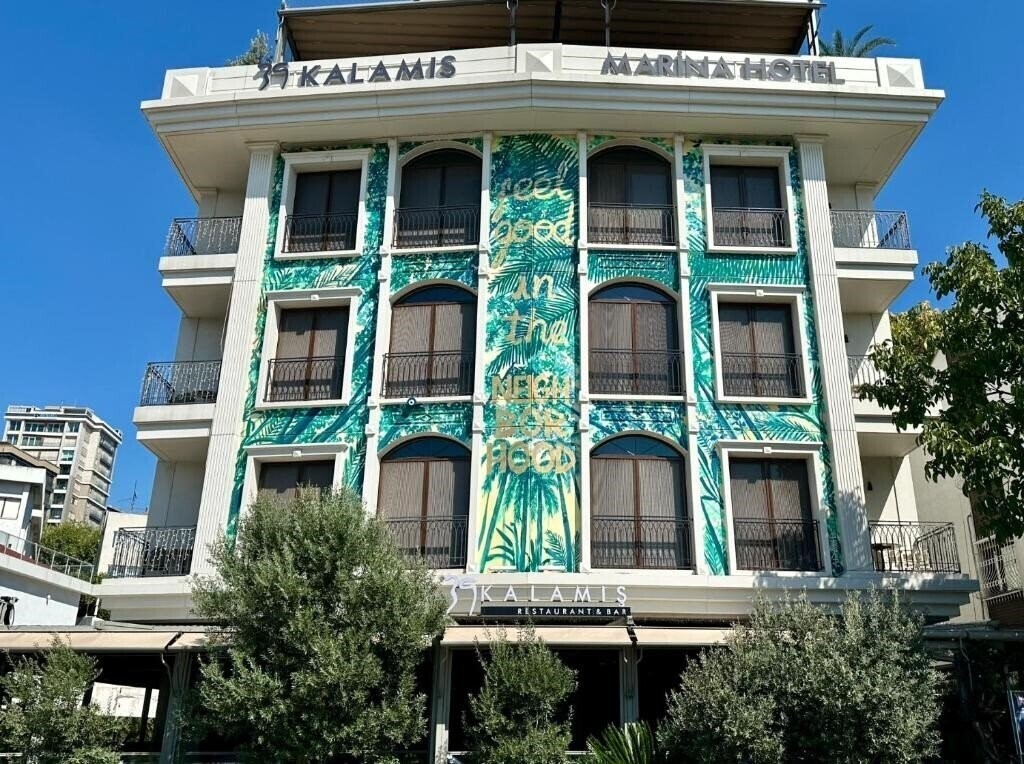 Отель 39 Kalamis Marina Hotel 3*