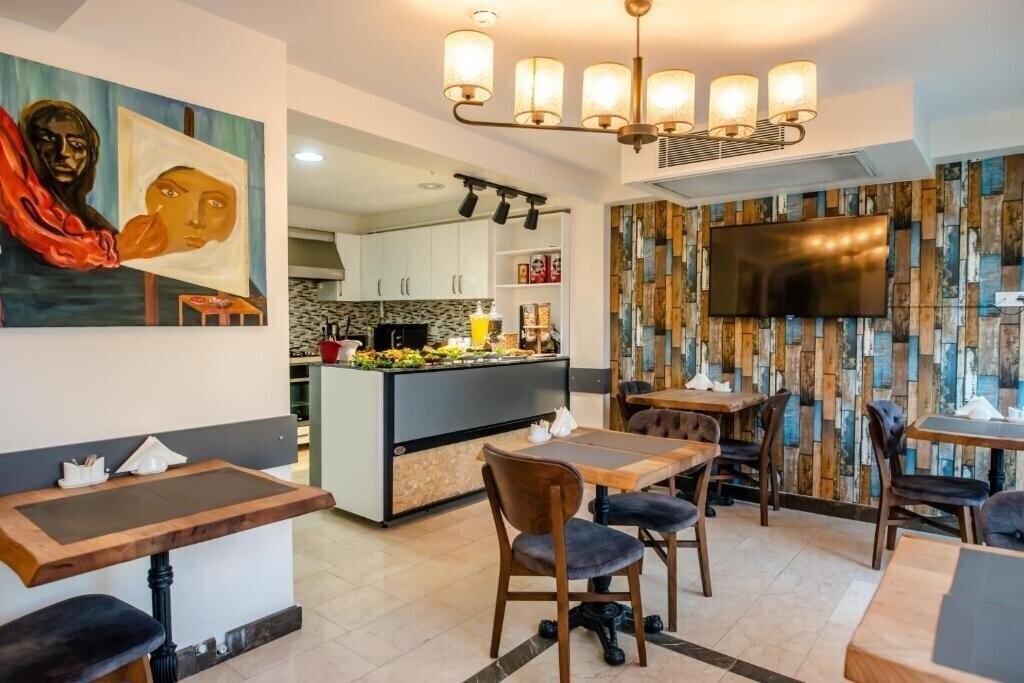 Картинка The Camelot Hotel Boutique 3*