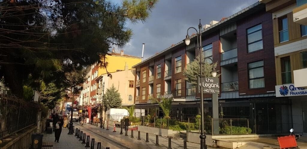 Готель The Elegant Hotel 4*