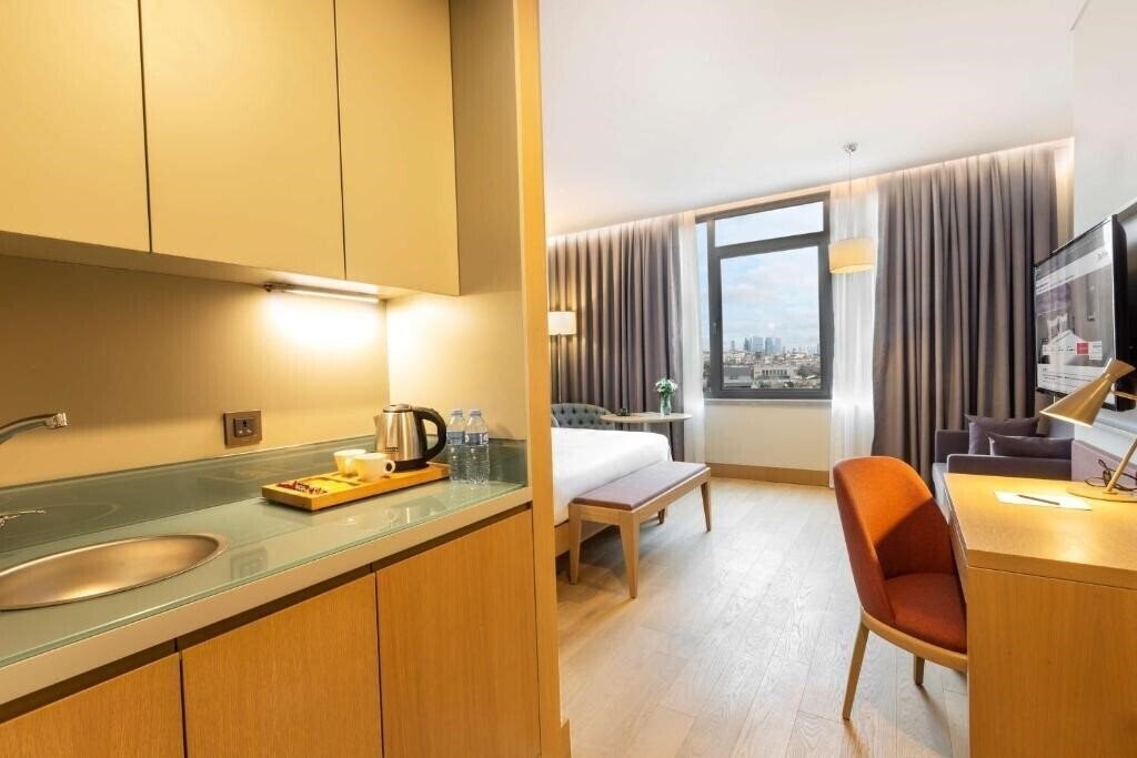 Фотографія Radisson Hotel Istanbul Harbiye 4*